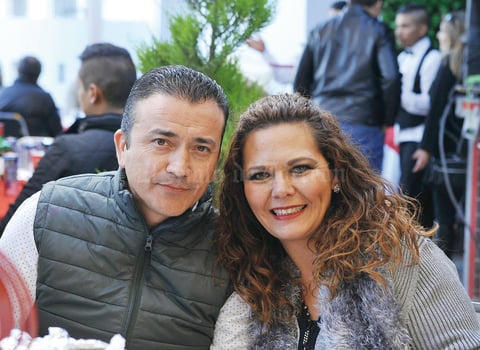 31012017 ACOMPAñAN A JUAN CARLOS.  Igor y Raquel.