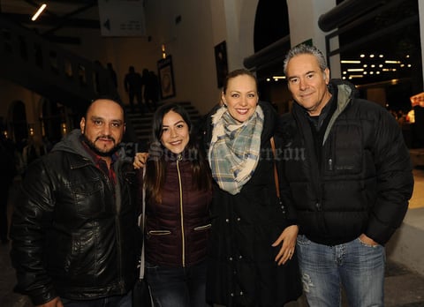03022017 Alejandro, Elizabeth, Melissa y Miguel.