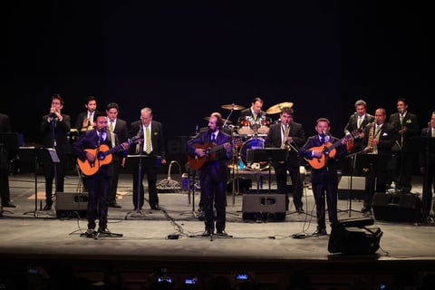 Con temas como 'Rayito de luna', 'Sin ti' y 'Amorcito corazón', el trío demostró que la música romántica y el gusto por la poesía jamás pasarán de moda.