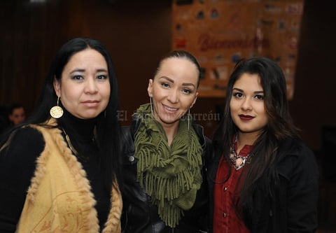 Martha González, Marcela Martínez y Karla García