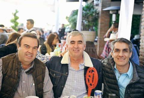 04022017 AMIGOS.  Eduardo, Eduardo y Antonio.