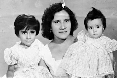05022017 Martha Almanza de Argumedo (f) y sus hijas, María del Carmen y Martha Alicia Argumedo Almanza.