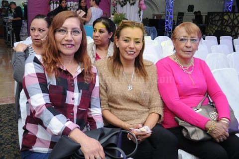 06022017 María Isabel, Lucy y Helen.