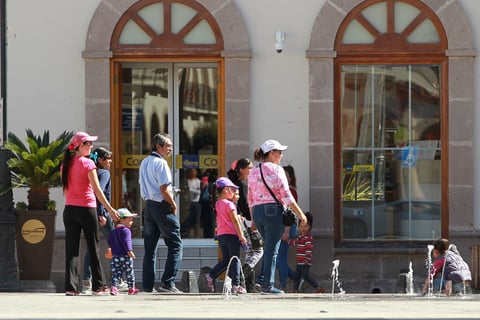 Durante prácticamente todo el fin de semana, se notó en las calles de Durango la presencia de personas que no son vistas todos los días.