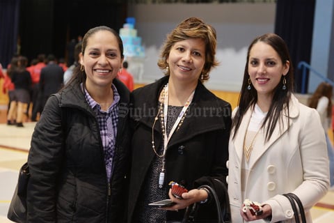10022017 Liliana, Ángeles y Brenda.