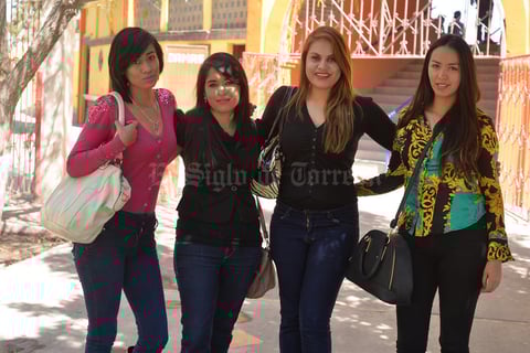 11022017 Andrea, Evelyn y Karla.