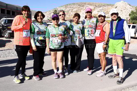 12022017 CORREDORAS.  Ana María Barbosa, Marisela Maldonado, Marcela Herrera, Rosalva González, Lauro Blanco, Belem Martínez, Graciela Sánchez y Juan Fávila.