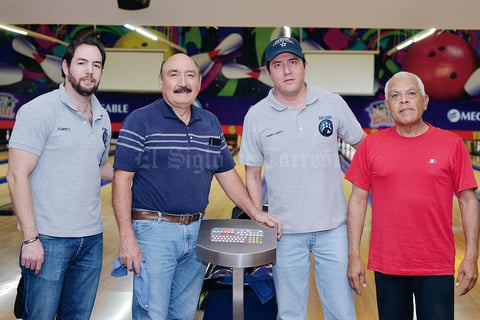 13022017 DIVERTIDA TARDE.  Alberto, Felipe, Alberto y Esteban.