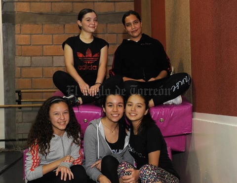 12022017 BAILARINAS.  Claudia, Paola, Renata, Gaby y Renata.