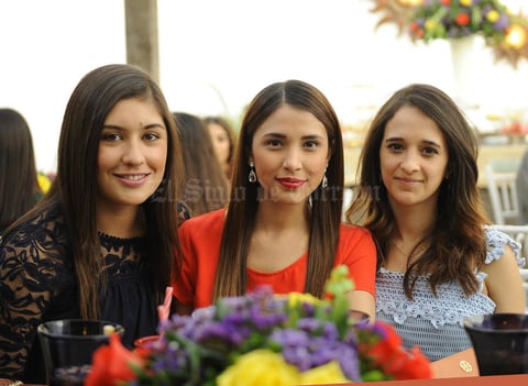 14022017 Ana, Diana y Natalia.