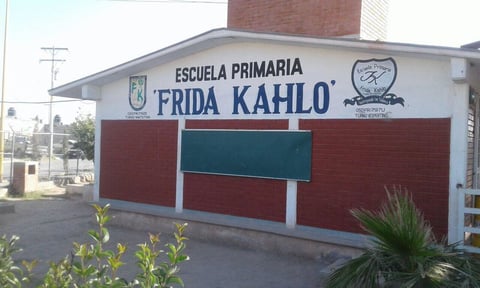 Actualmente, la primaria no cuenta con energía eléctrica en la parte trasera y tampoco tiene un vigilante debido a la falta de recursos.