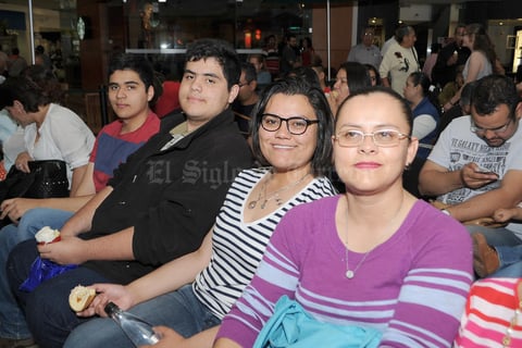 16022017 Iván, Evaristo, Ivette y Johana.
