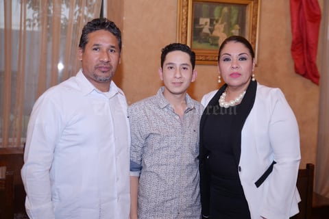 17022017 Katy, Gerardo y Rodolfo.