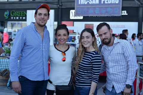 17022017 David, Liz, Caro y Josué.