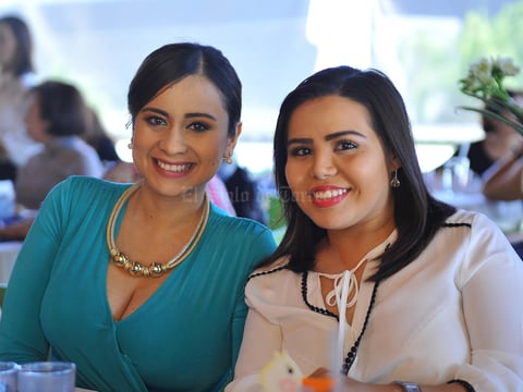 Tania López y Michelle Castro