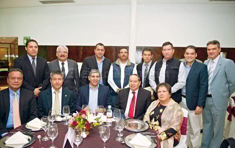 18022017 COLEGIO DE CONTADORES.  Ex presidentes de la asociación.