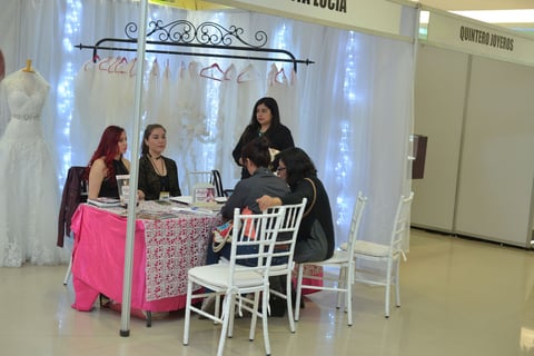 En los diferentes stands de la expo, los asistentes hallaban todo lo que necesitan para que su evento sea aún más especial.
