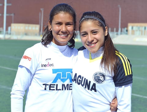 20022017 VISORÍAS DEL SANTOS.  Susan Polina y Joseline de la Rosa.