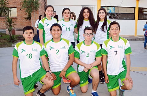 28022017 Diana, Dafne, Lidia, Clarisa, María Fernanda, Fernanda, Divany, Carlos, Ricardo, Roberto, Fernando, Josué, Rodrigo y Jessica.