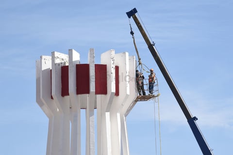 El Torreón "será resguardado en una bodega para colocarlo posteriormente en una área de la ciudad que se decida", según dijo en entrevista pasada el director de Construcción de Obras Públicas.