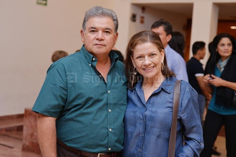 02032017 EN PAREJA.  Luis y Reyna.