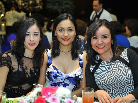 Claudia, Claudia y Denisse