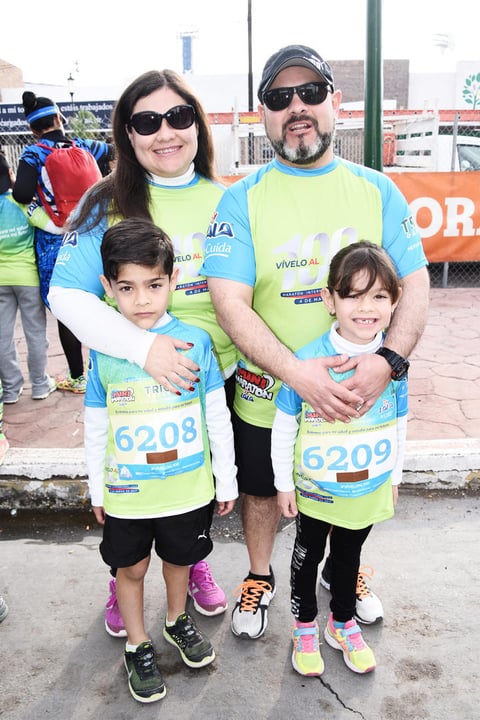 05032017 Ana, Isa, Leo y Marco Morán.
