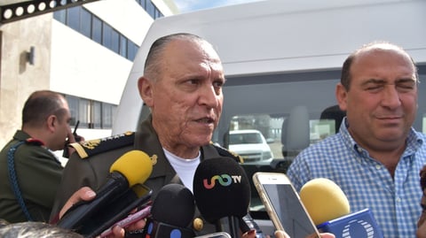 Cienfuegos aseguró que el Ejército no se retirará de las calles.