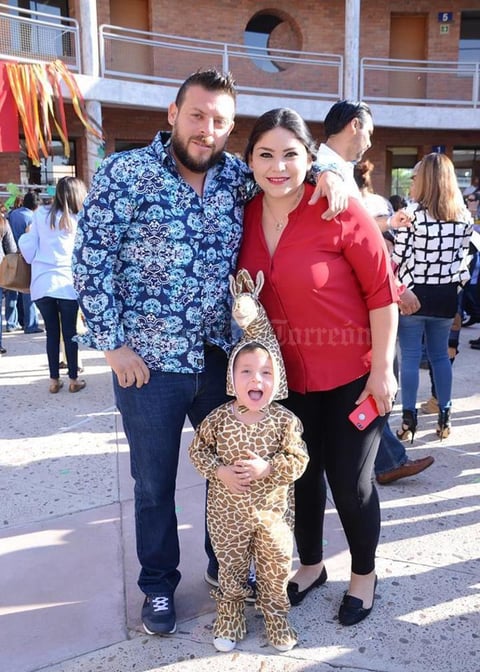 22032017 EN FAMILIA.  Cacho, Mayra y Ray.