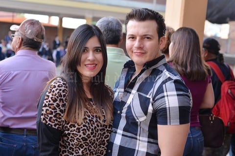 23032017 ASISTEN A FESTIVAL.  Janeth y Daniel.