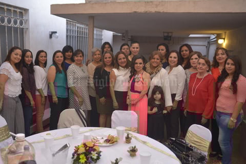 25032017 Asistentes a la agradable recepción.