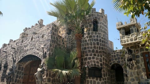 La Casa Castillo, en Donato Guerra, entre Ocampo y Escobedo, celebró el centenario.