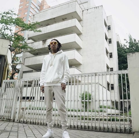 Durante su estadía, Wiz Khalifa, además visitó el edifico Mónaco, en donde vivieron el capo y su familia.