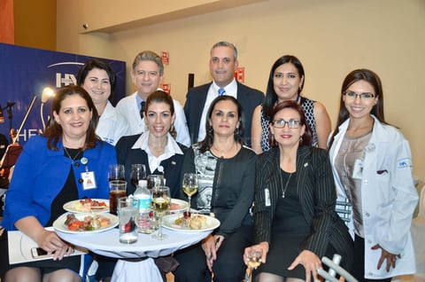 Ana Luisa , David, José Luis, Liliana, Mitzy, Mirna, Aurora, Isabel y Haifa