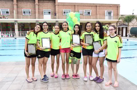 Karo, Sofi, Marlene, Grisel, Cielo, Erika y Stephany