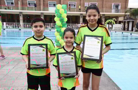 Marlon, Vanessa y Daniela
