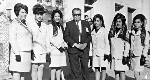 02042017 Peregrinación en 1967: Elsa, Ma. Luisa, Rebeca, Alejandro, Balvina, Rafaela y Beatriz.
