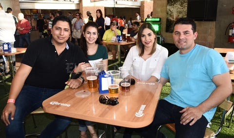 02042017 Ayl Rodríguez, Rosa Anaya, Karen Molina y Víctor Maltos.