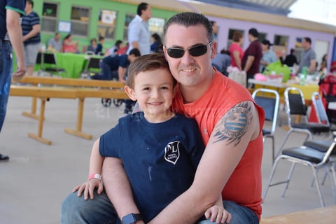 02042017 PADRE E HIJO . Federico y Diego.