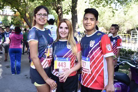 04042017 Andrea, Silvia y Mariana.