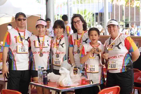 05042017 PARTICIPAN EN CARRERA.  Alejandro, Griselda, Yumi, Coline, Elías y Karina.