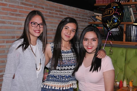 08042017 Frida, Daniela y Fernanda.