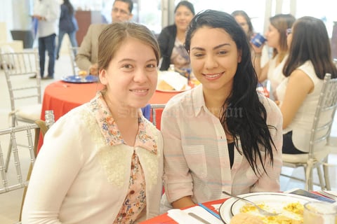 09042017 María José Veheren y Georgina Guadalupe.