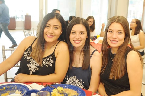 09042017 Brenda Herrera, Erika Rico y Karen Estrada.