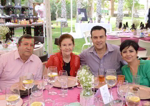 12042017 Fernando, Dolores, Fernando y Cecilia.