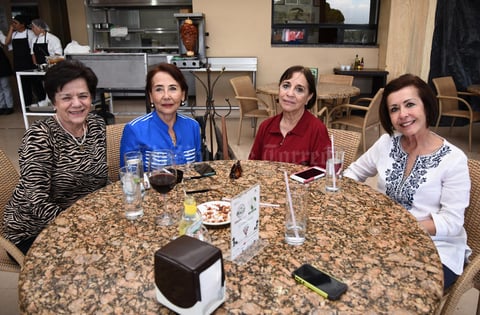 14042017 Dulce María, Rocío, Licha y Mary Cruz.