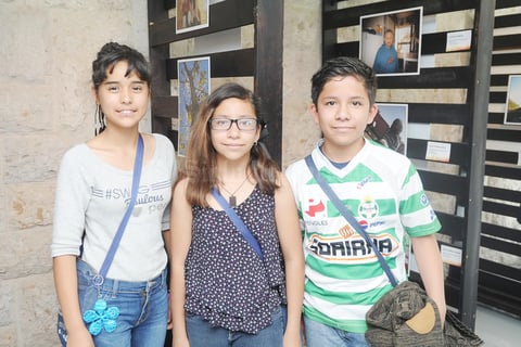 13042017 Grecia, Carmen y José.