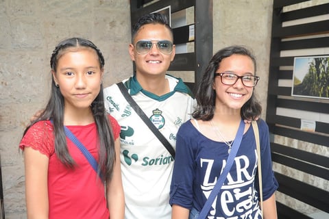 13042017 Brisa, Michael y Eunice.