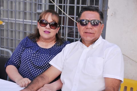 13042017 Lupita y Javier.
