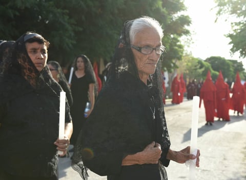 Católicos presenciaron el tradicional acto.